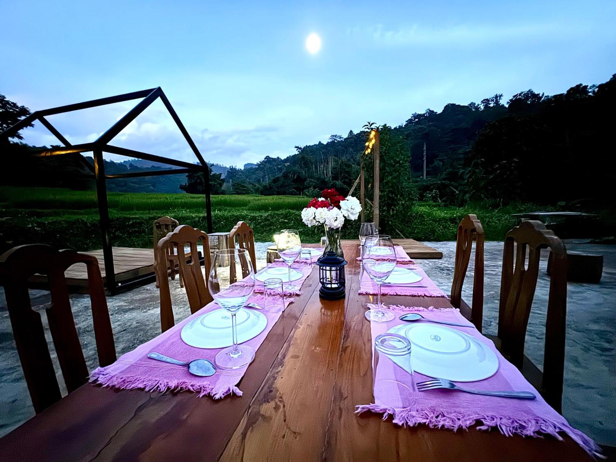 Ban Kaew Mo Ra Glamping & Restaurant Hotel Pang Mapha Buitenkant foto
