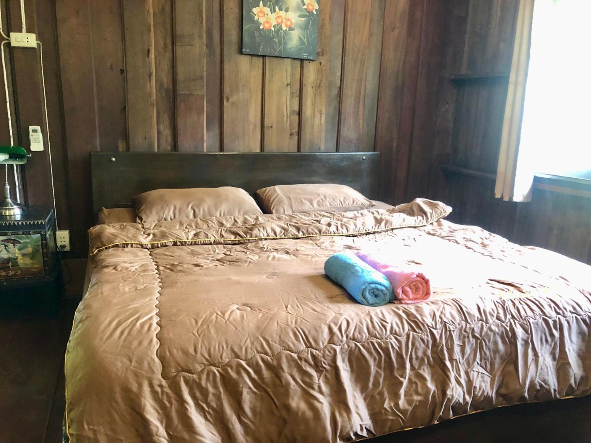 Ban Kaew Mo Ra Glamping & Restaurant Hotel Pang Mapha Buitenkant foto