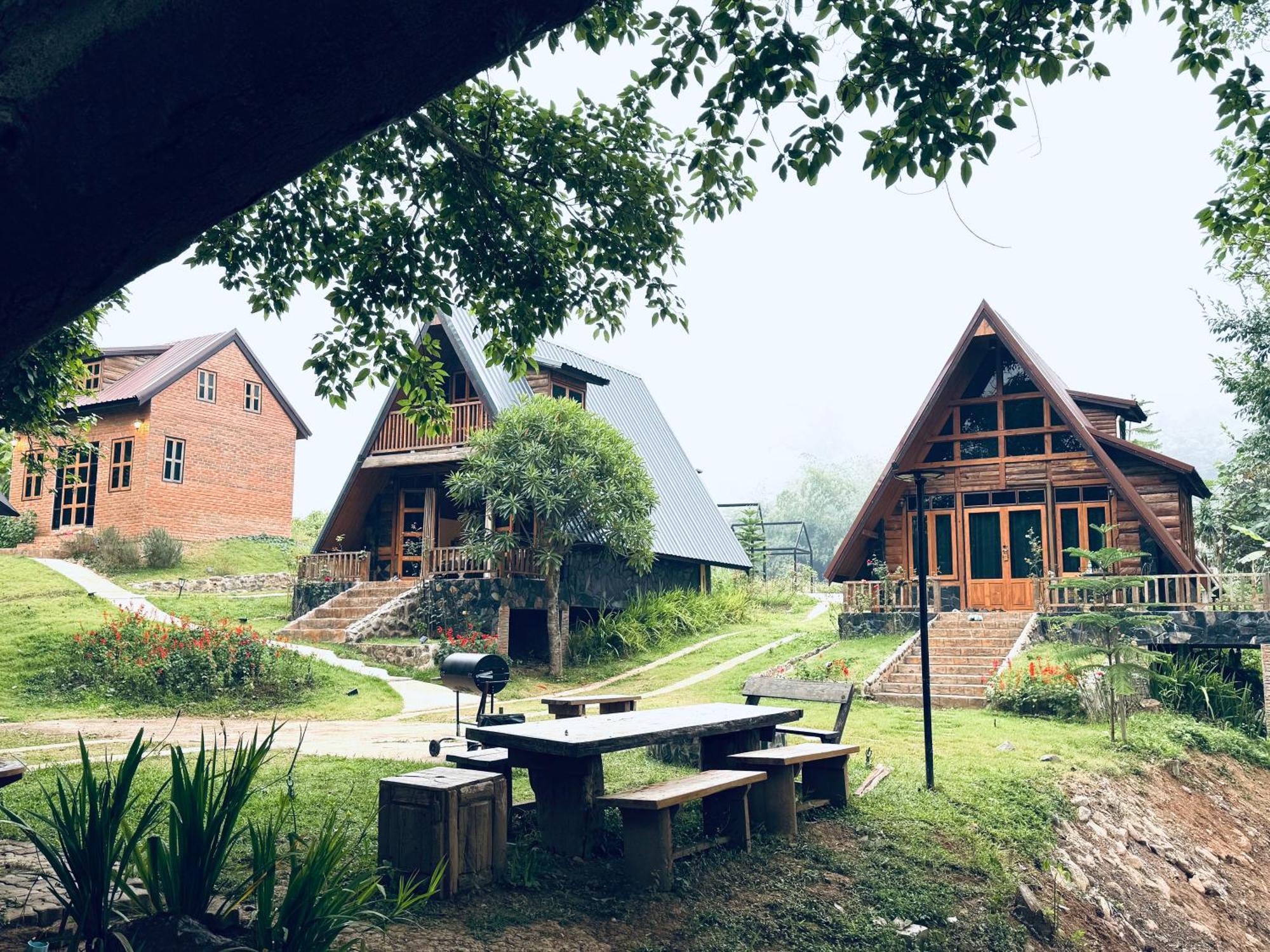 Ban Kaew Mo Ra Glamping & Restaurant Hotel Pang Mapha Buitenkant foto
