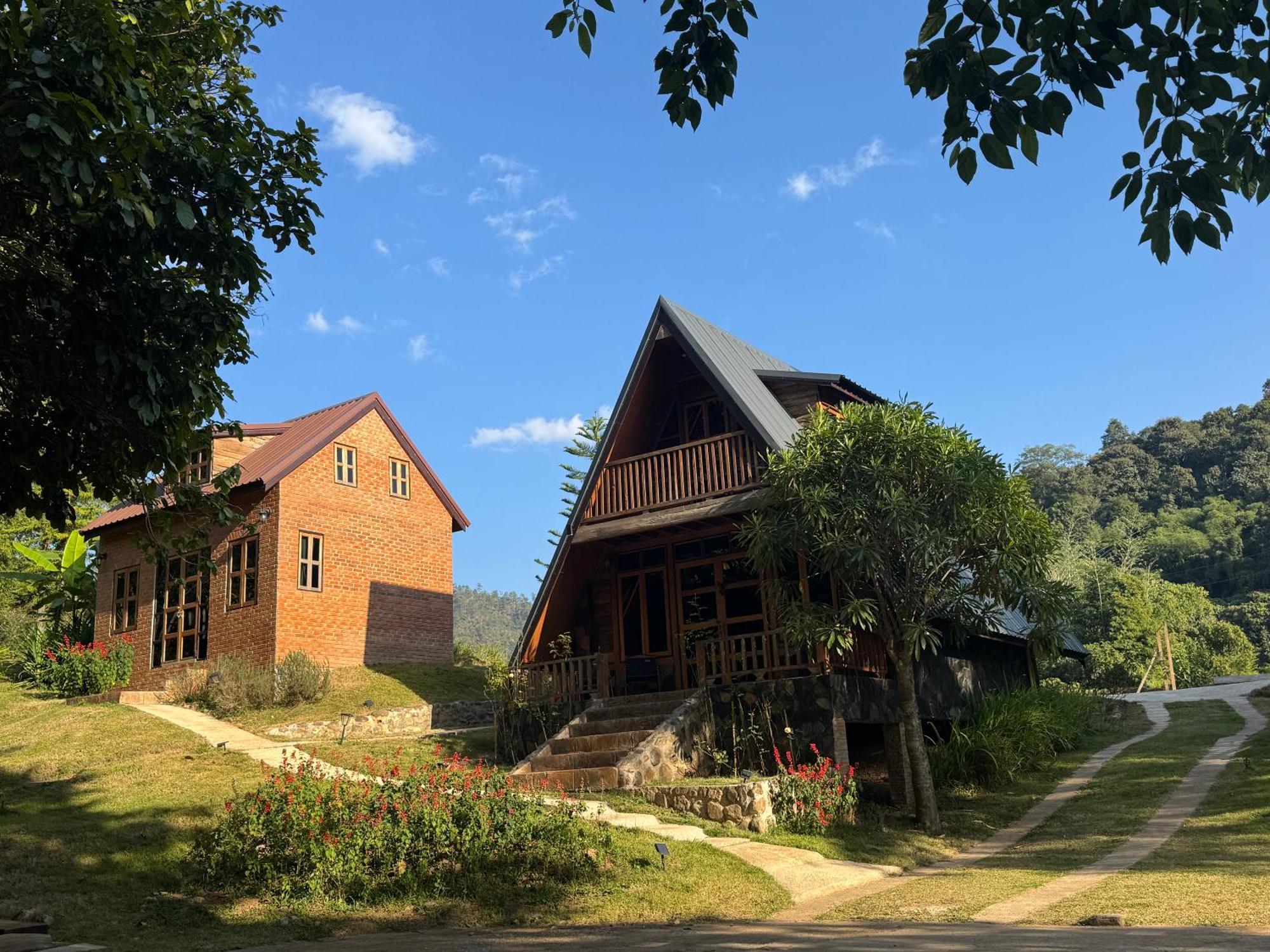 Ban Kaew Mo Ra Glamping & Restaurant Hotel Pang Mapha Buitenkant foto